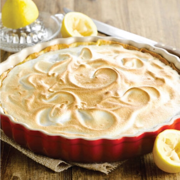 Le Creuset Kitchen Le Creuset Tart Dishes Set Of Two Poshmark